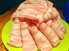 -洞庭洲·防空洞火锅·铜锅涮肉·烧烤(新百广场店)