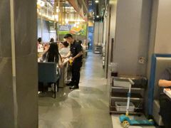 -海底捞火锅(长宁路龙之梦店)