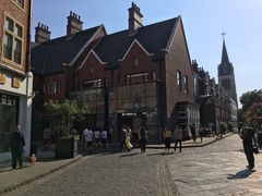 -钟书阁(松江泰晤士小镇店)