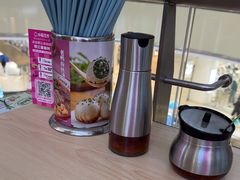 -小杨生煎(金山百联购物中心3楼店)