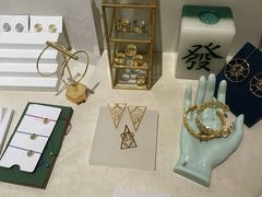-LADY FAFA(巨鹿路陕西南路路口店)