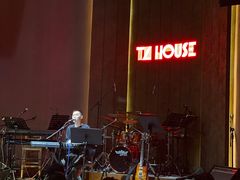 -TZ House音乐现场(来福士中心店)