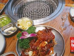 -明洞阿姨·韩式酱蟹烤肉·创意料理(三元桥店)