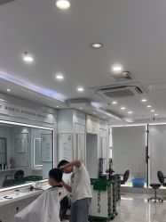 -镁连社·美联社