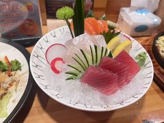 -晶吉·居酒屋·烧鸟·生鱼饭(中山区民主广场店)