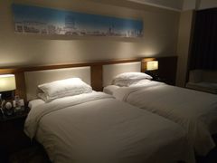 -武汉武昌站街道口华美达安可酒店