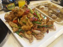 -虾弄弄海派小龙虾·牛羊蝎子火锅