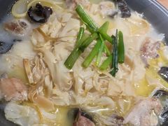 -蜜桃餐厅·伴山(湖滨商业街店)