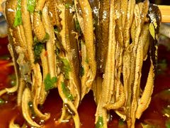 -大众跷脚牛肉馆·非遗传承单位(峨眉山店)