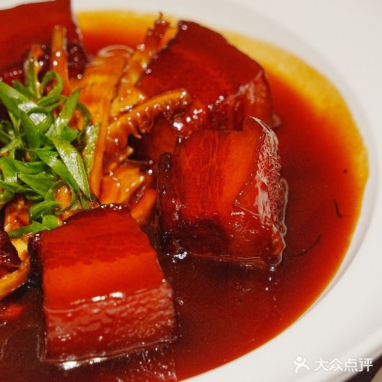 把宴请安排在这里，领导给我夸完了！