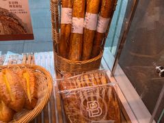 -巴黎贝甜(大宁国际商业广场店)