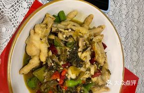 Sour Cabbage Stir-fried Chicken Feet