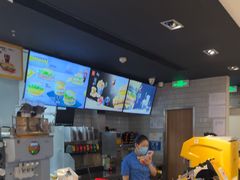 -麦当劳(上海虹桥站30B检票口楼上)