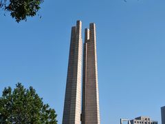 -唐山抗震纪念碑广场