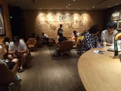 大堂-星巴克(大连柏威年店)