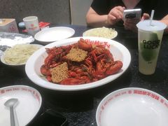 网红秘制龙虾-周姑娘不等味·牛羊肉火锅·螃蟹罗氏虾·烤鱼烤串(高邮店)