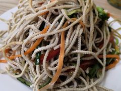 拌豆腐丝-王三姑牛肉饼