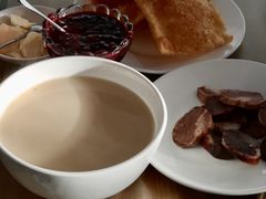 -努尔古丽奶茶