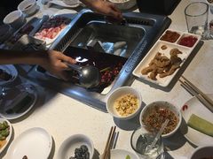-海底捞火锅(银泰中心店)