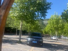 -蟒山国家森林公园-停车场