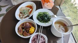 -臻康乃馨月子中心(集美店)