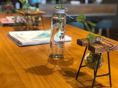 -ZING COFFEE 镜咖啡