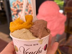 -VENCHI 闻绮(上海佛罗伦萨小镇店)
