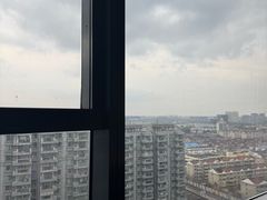 -上海虹桥西郊假日酒店