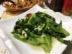 蒜泥生菜-陈帅夜排档·龙虾·炒菜·烤串(世茂店)