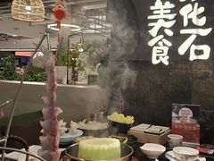 -得意咚瓜·顺德鱼生·冬瓜火锅(深圳首店)