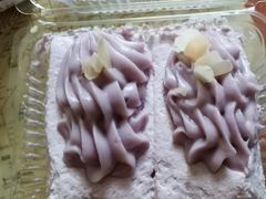 紫芋鲜奶蛋糕（两块）-红宝石·鲜奶小方·海派西点房(浦三店)