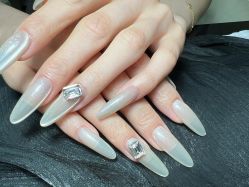 -槿里日式美甲工作室
