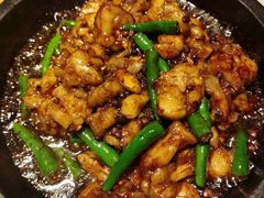 酱爆石锅蛙-绿茶餐厅(王府井永宁门店)