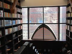 -钟书阁(松江泰晤士小镇店)