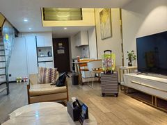 -铂斯登行政公寓(深圳北站汇隆中心店)