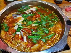 -老凯俚酸汤鱼(鸿通城店)