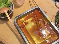 -洱火云南酸菜牛肉火锅(石景山当代商城店)