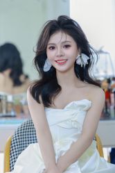 -衣贝姿婚纱礼服馆