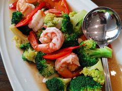 -Chom Cafe and Restaurant