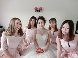 点击看大图 -艾米丽婚纱礼服