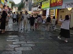 -刘姐啤酒鱼民族演艺餐厅(西街总店)