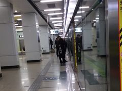 -七里庄(地铁站)