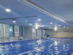 -小蓝鲸游泳培训基地(石景山店)