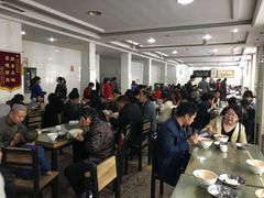 大堂-清真马杰山牛肉汤馆