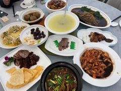 -老季市·三代非遗传承·地标美食老汁鸡(工农路店)