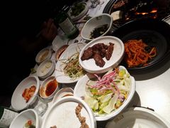 满心尝五花肉-本家韩国烤肉(青岛万象城店)