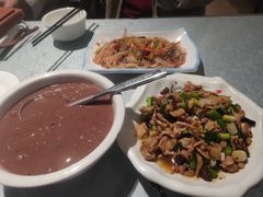 -宣威年猪饭·二十年云南家常菜·特色小炒肉(金碧店)