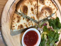 -文汇新民联合报业集团(上海报业大厦店)