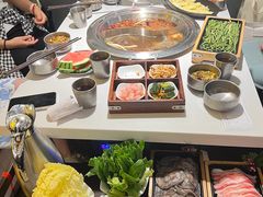 -老房老舍重庆火锅(假日城市店)
