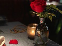 -弦月窗LUNETTE BY AMANDA(复兴路店)